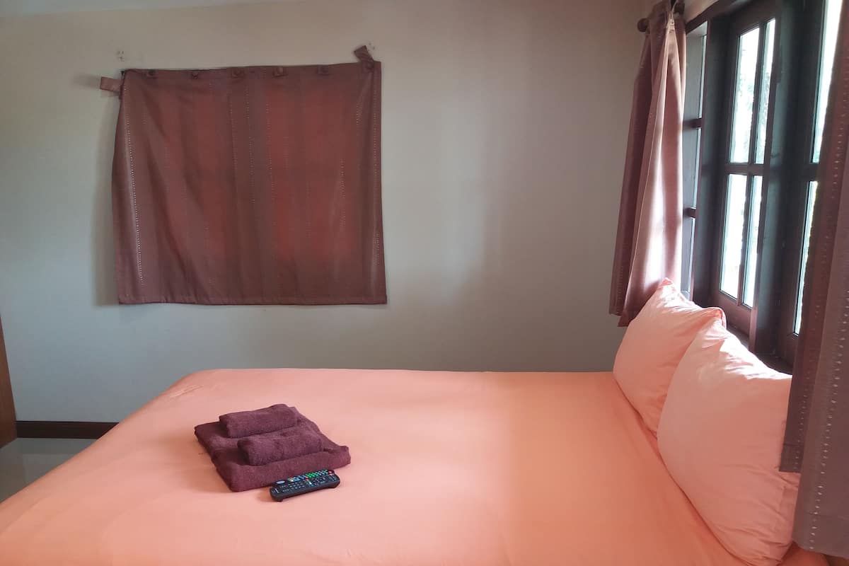 Standard Room For 2 People | เตียงเสริม/เปล