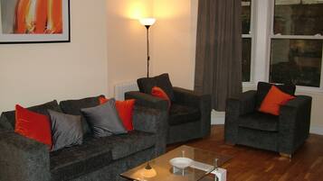 Business Apartment, 1 Bedroom | Living area