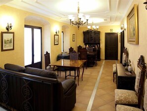 Sala de estar en el lobby