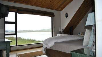 Premium bedding, pillow-top beds, in-room safe, individually decorated
