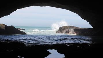 Perto da praia, areia branca