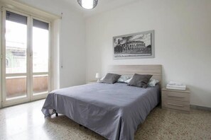 Quarto casal ou duplo, banheiro compartilhado | Wi-Fi de cortesia