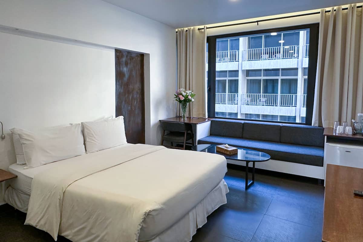 Family Room | In-room safe, desk, soundproofing, iron/ironing board