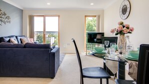 Unclassified image, 4 of 109, button - Mica Point City Centre Apartment (Birmingham)