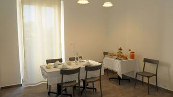 Petit déjeuner continental compris tous les jours