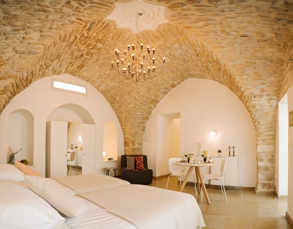 Superior Suite, 1 Bedroom, Private Bathroom, Garden Area | 1 bedroom, premium bedding, desk, blackout drapes