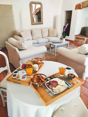 Romantic Suite, Private Bathroom (Prestige Romantique) - Château de Madières - Châteauzen (Rogues)