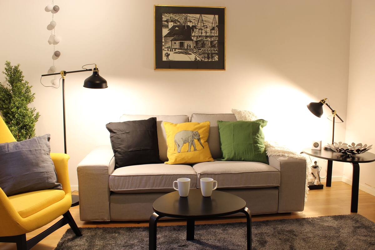 City Apartment, 2 Bedrooms | Living room