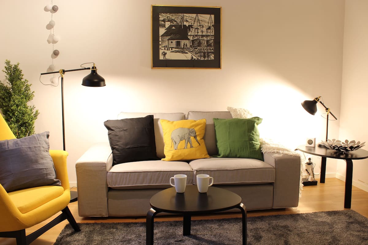 City Apartment, 2 Bedrooms | Living room