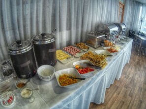 Termasuk sarapan Eropah