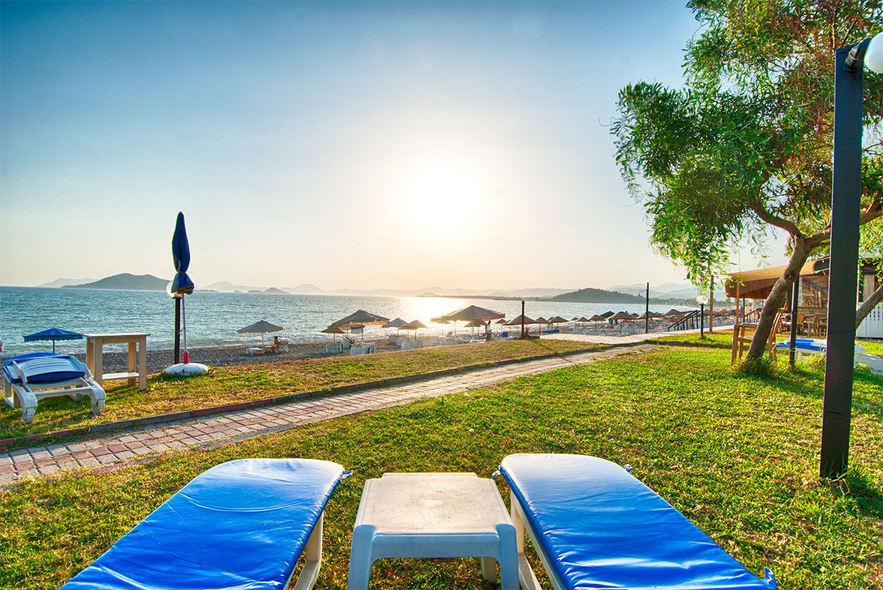 Private beach, beach shuttle, sun loungers, beach umbrellas