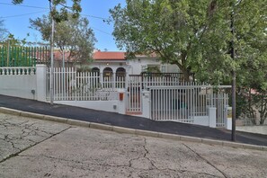 Exterior - Signal Cottage (Cape Town)