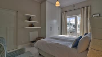 Luxury Cottage | In-room safe, free WiFi, bed sheets