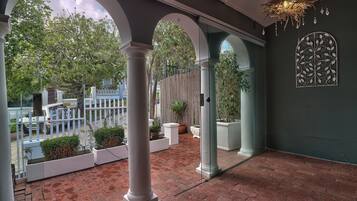 Luxury Cottage | Terrace/patio