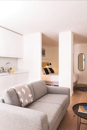 Standard Studio | Living area