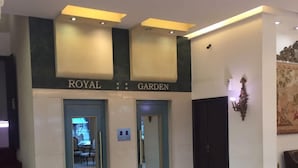 Lobby - Royal Garden Hotel (Beirut)