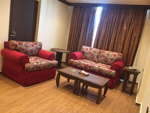 Junior-sviitti | Oleskelualue | Taulutelevisio