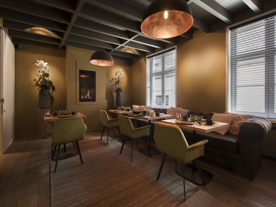 Café da manhã completo todos os dias (EUR 30 por pessoa)