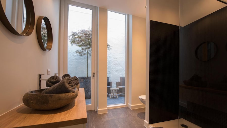 B&B The Butcher's Wife