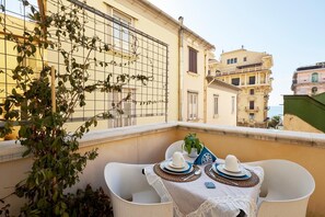 Balcony - 360 Hospitality (Salerno)