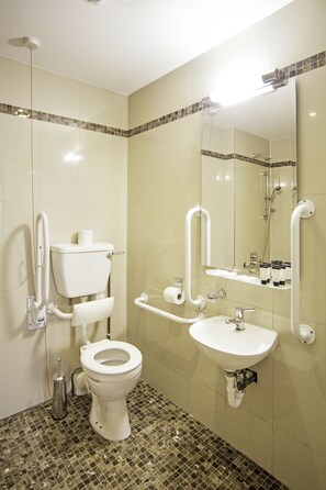 Twin Room, Private Bathroom | Bathroom | Free toiletries, hair dryer, slippers, towels - The Sweeney (Dublin)