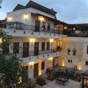 واجهة المنشأة