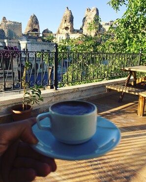Terrace/patio - Ozbek Stone House (Nevsehir)