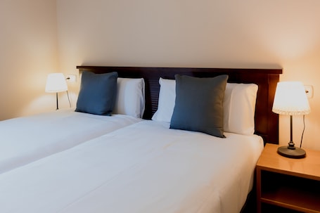 Apartment, 1 Bedroom | Blackout drapes, cribs/infant beds, free WiFi, bed sheets