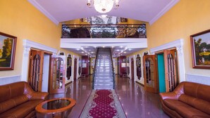 Lobby - Versal Hotel Complex (Vinnytsia)