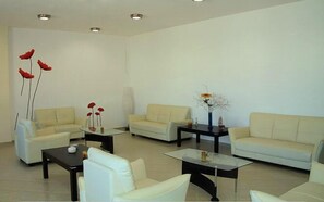 Lobby sitting area - Stella (Samos)