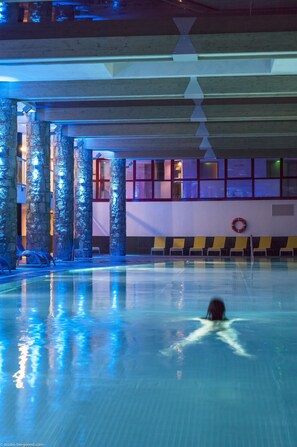 Indoor pool - Résidence Boutique Le Centaure (Araches-la-Frasse)