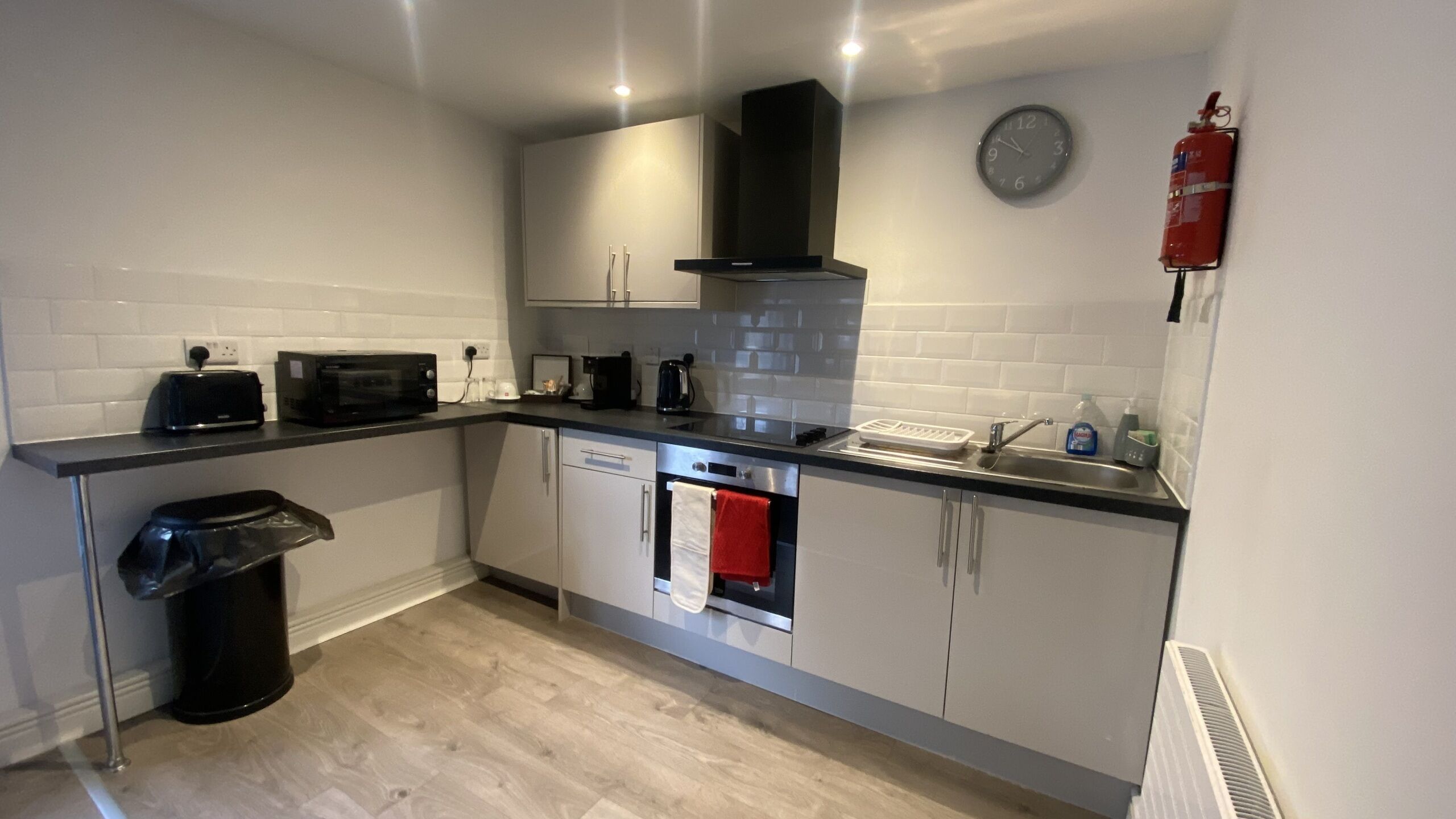 twin room, ensuite | private kitchen