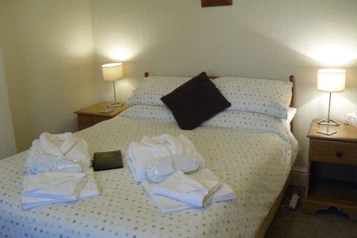 Double Room, Ensuite | WiFi (free)