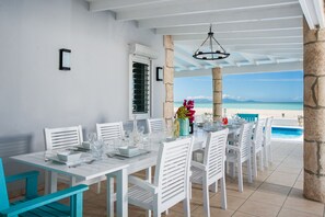 Property grounds - Island View Beach House (Jolly Harbour)