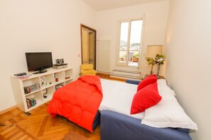 Living area - JOIVY Franci's House (Genoa)