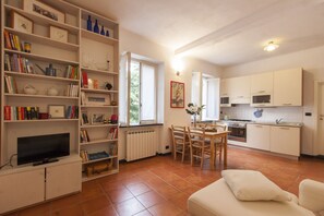 Living area - JOIVY via Romana di Quarto (Genoa)