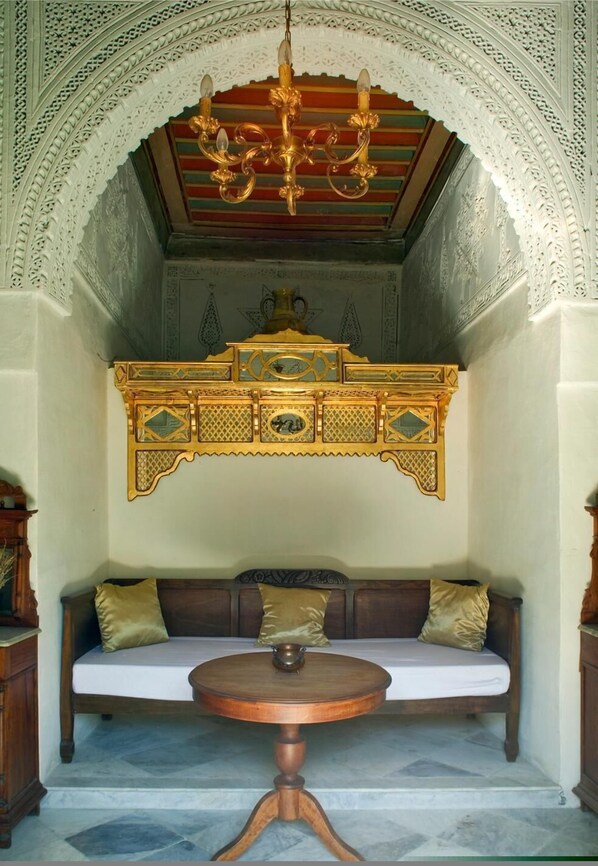 Junior Suite | Living area