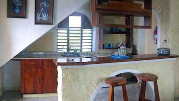 Presidential Penthouse, 1 Queen Bed, Kitchen, Ocean View | Private kitchen