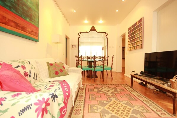 Living area - GoHouse Saldanha 602 (Rio de Janeiro)