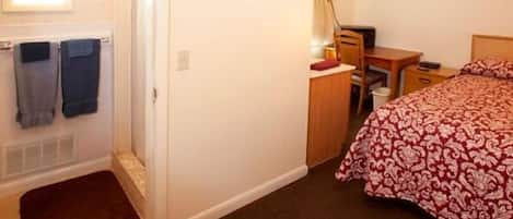 Standard Single Room, 1 Double Bed | Desk, free WiFi, bed sheets