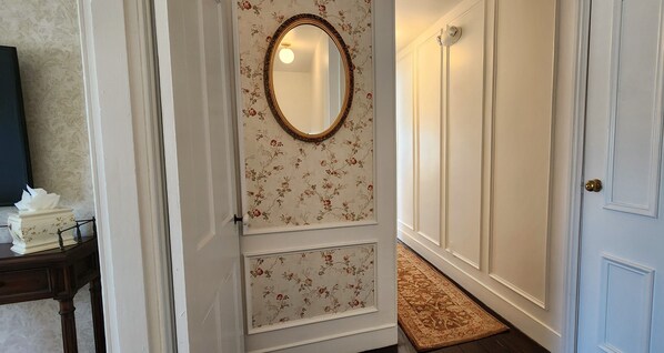 1 habitación, decoración personalizada y muebles diferentes