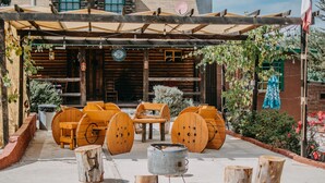 Terrace/patio - La Cabaña de Cuatro Milpas (Ensenada)