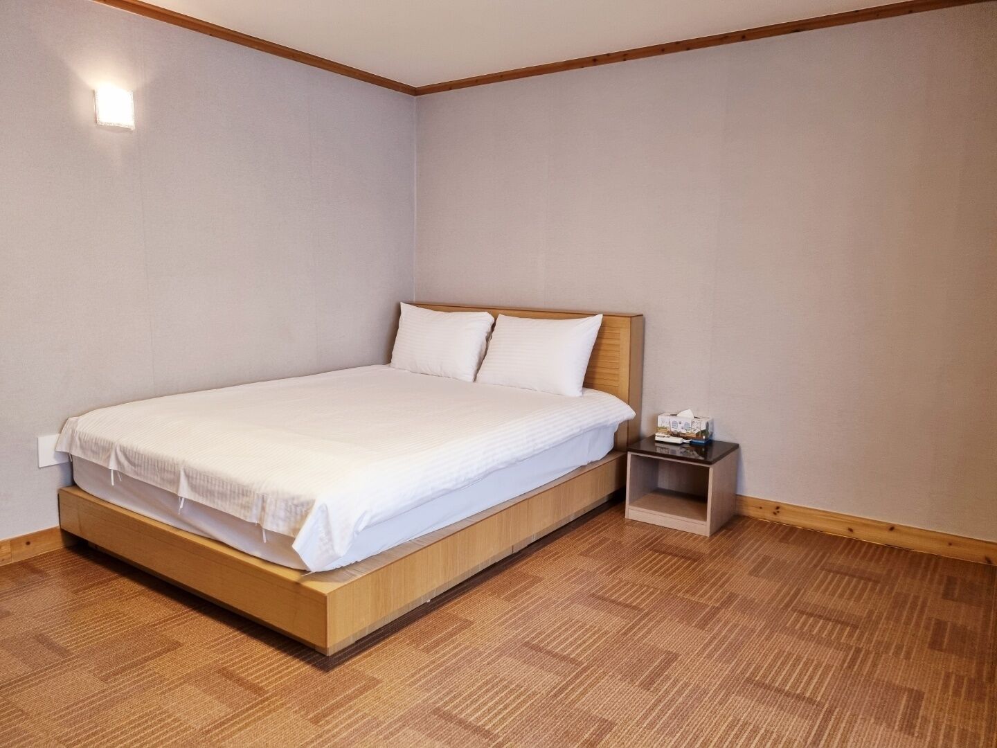 standard double room | free wifi, bed sheets