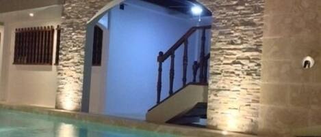 Outdoor pool, pool loungers