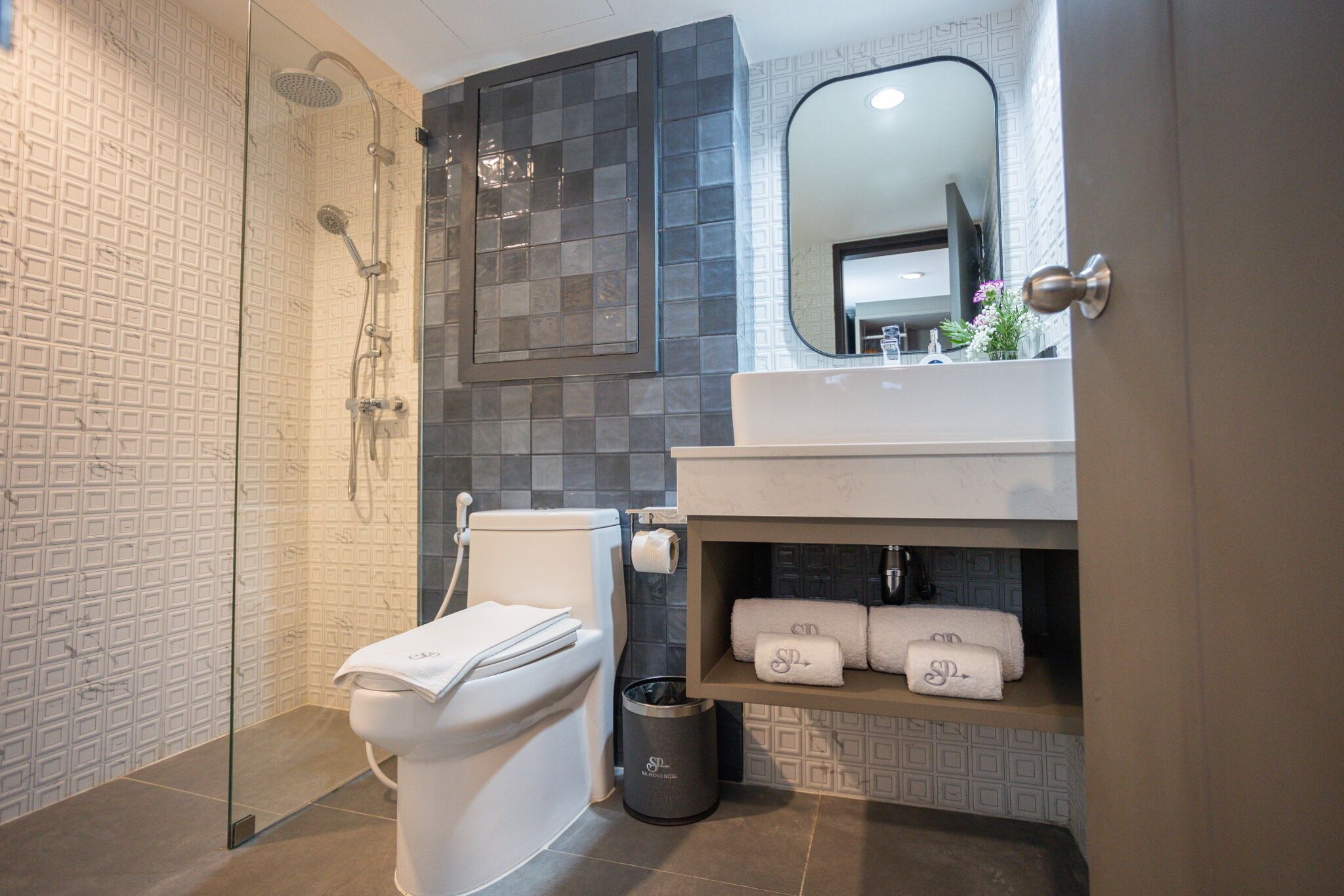 premier room | bathroom | shower, free toiletries, hair dryer, towels