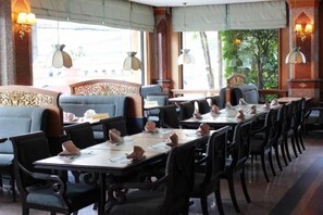 Daily buffet breakfast (THB 307 per person)