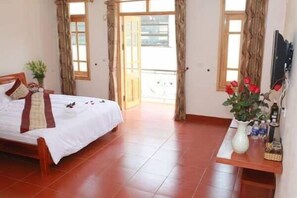 Standard Double Room | Minibar, desk, free WiFi