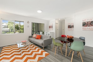 Maison Familiale, 2 chambres | Coin séjour