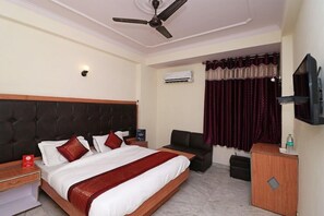 Room - ADB Rooms Hotel Silver Shine (New Delhi)