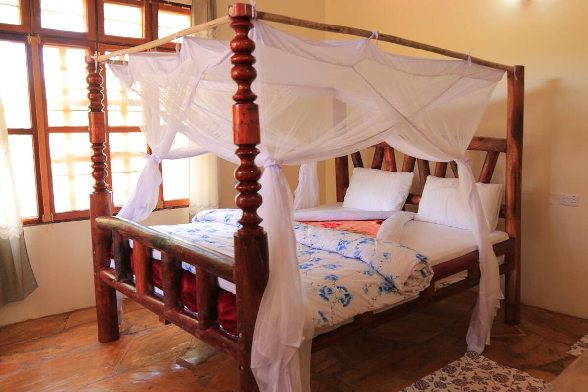 Bungalow | Rollaway beds, free WiFi